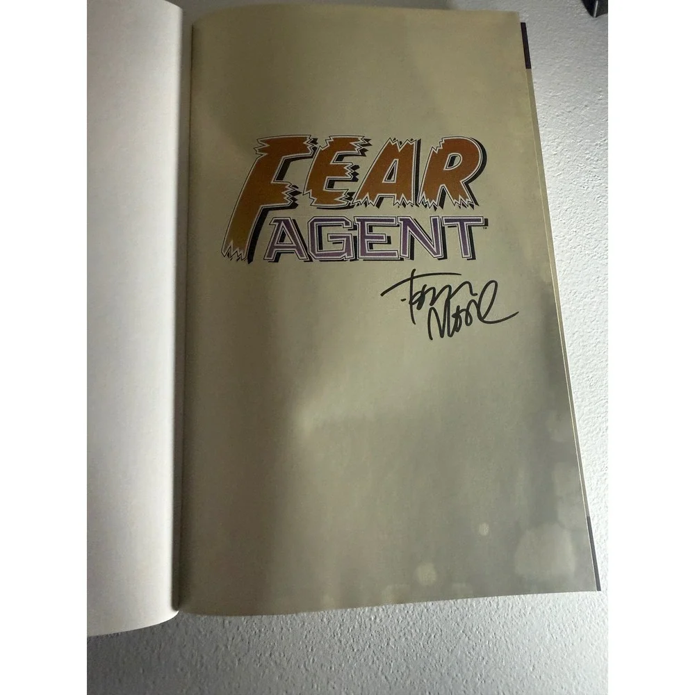 Fear Agent Library Edition Vol1 Hardcover Signed Tony Moore Remender Dark Horse
